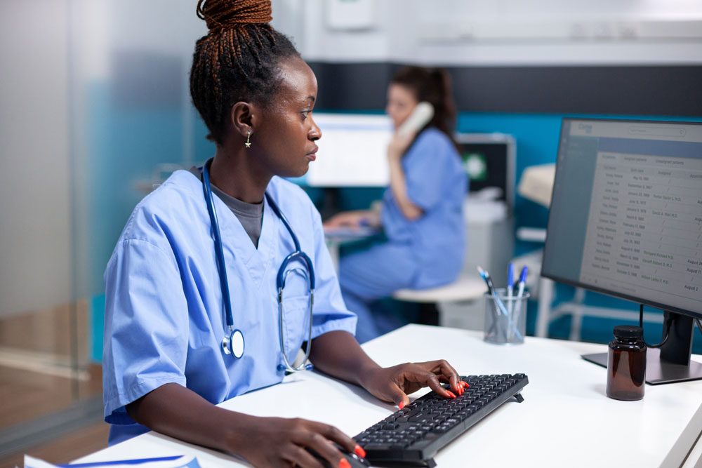 healthcare-provider-reviewing-and-calculating-patient-assessment-scores